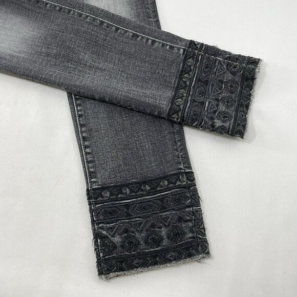 not available - Picture 4 of 12